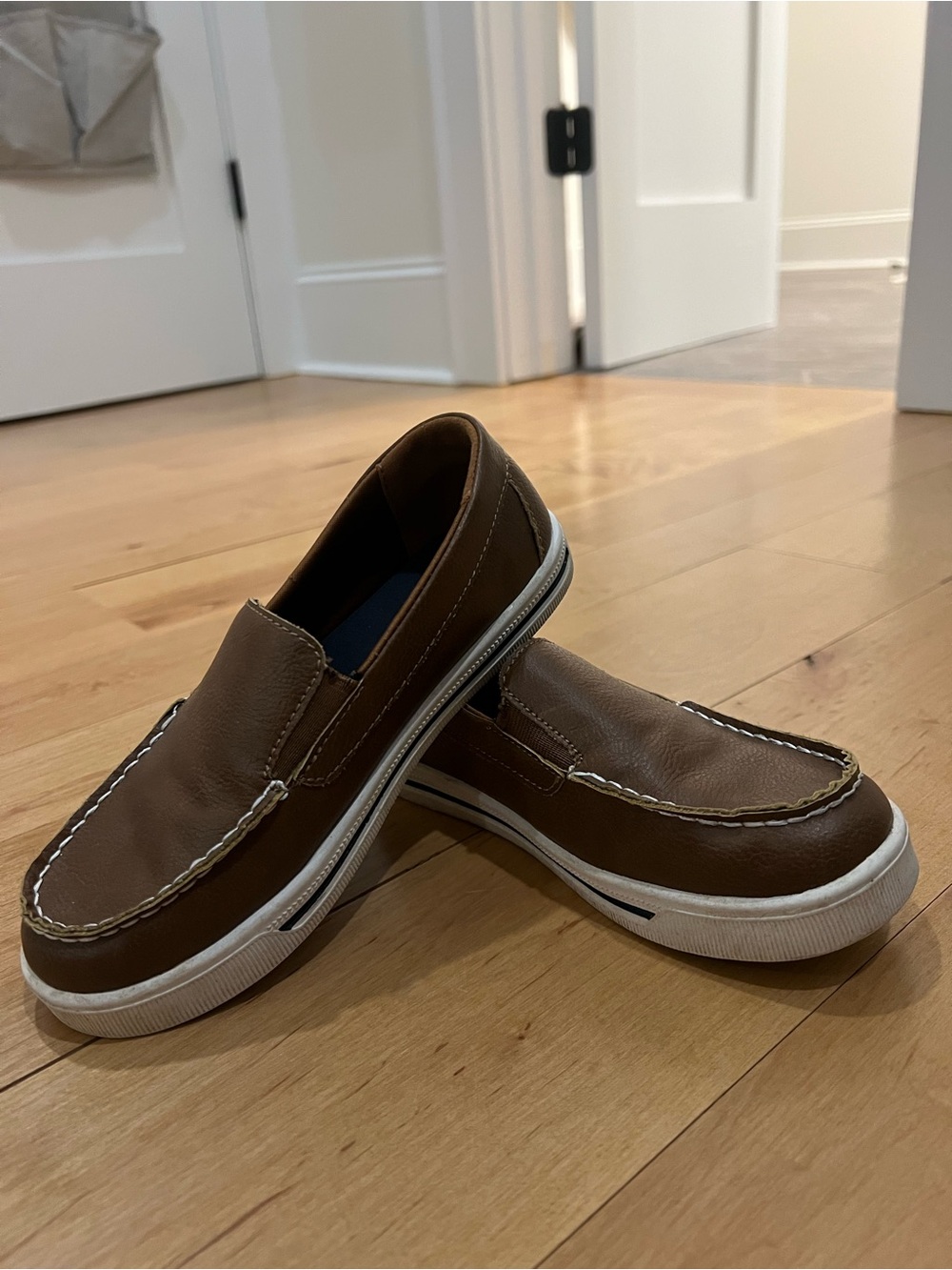 Boys Casual Slip-On Loafers in Brown
